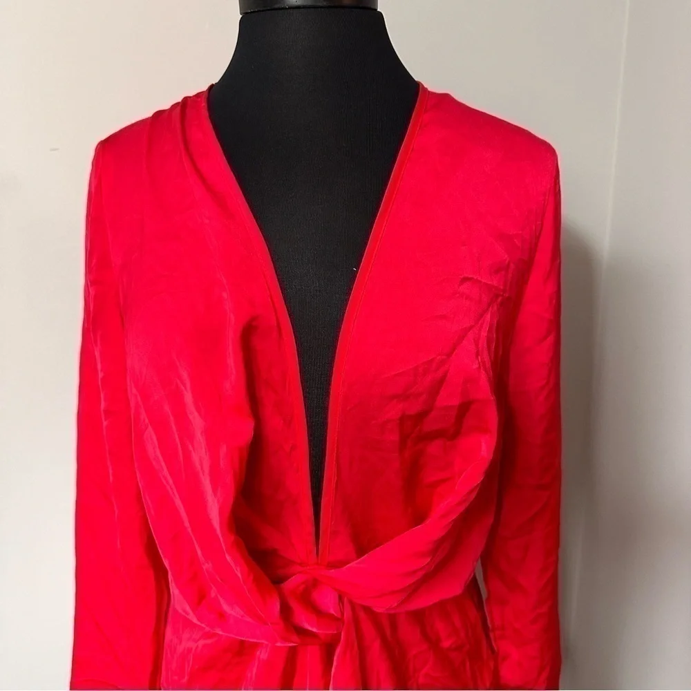 NWT Missguided Red Wrap Dress in Size 10 - Picture 4 of 8